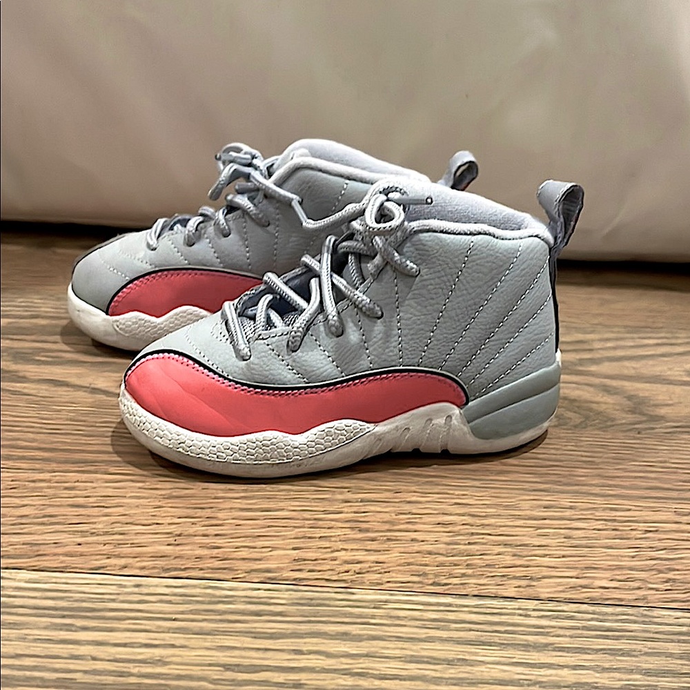 Jordan toddler Gray and Pink Sneakers size 8c